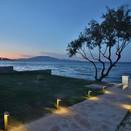 Holiday home Seafront Wooden House Vounaraki 4 *